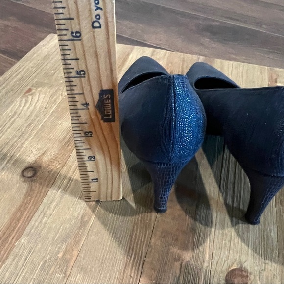 Stuart Weitzman Black Curvia Textured Pointed Toe Pumps Shoes 8 M - Picture 7 of 13